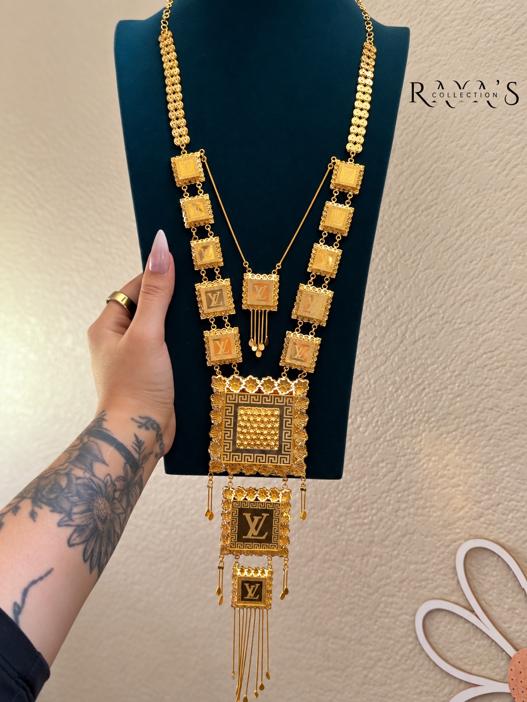 Heritage Necklace & Earring Set