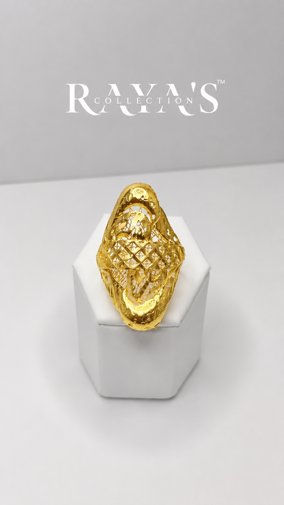 Golden Lattice Statement Ring