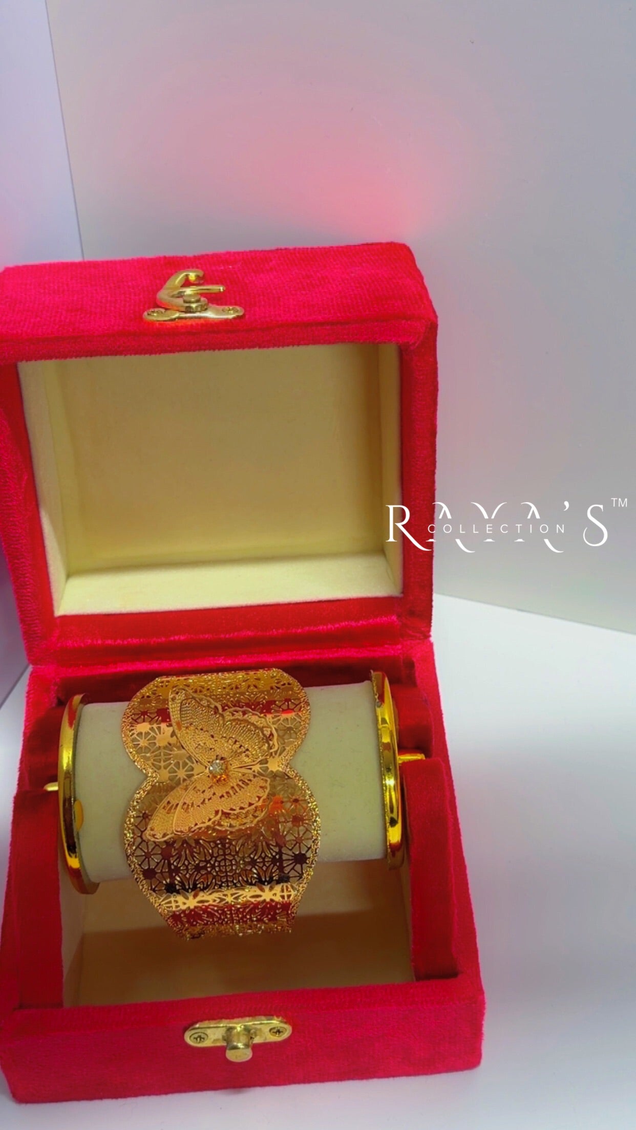 Butterfly Elegance Gold-Plated Arm Cuff