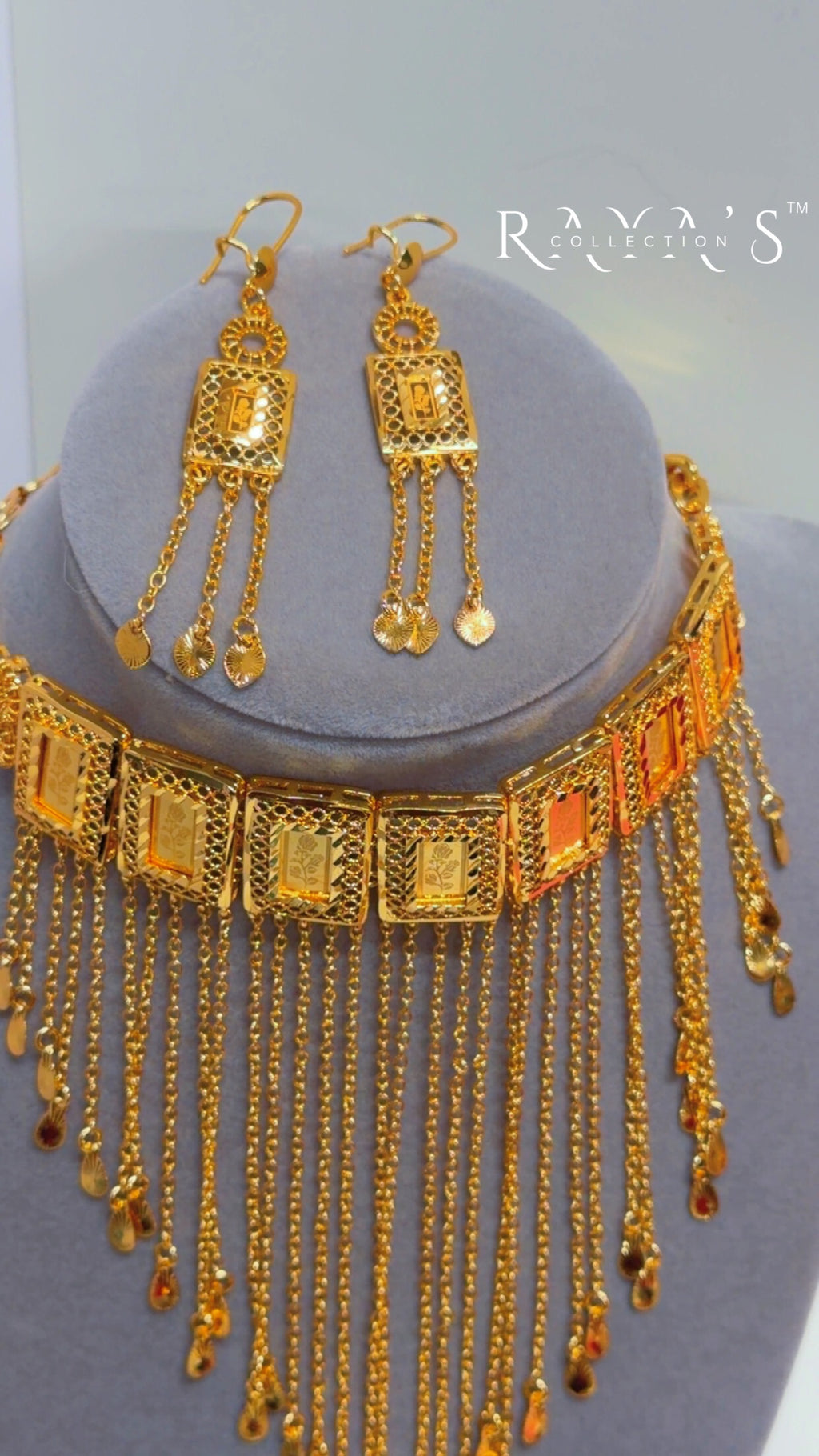 Heritage Gold-Plated Necklace & Earrings Set